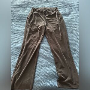 Athleta | Seasoft Mid-rise  Charcoal Straight Pant in Size M